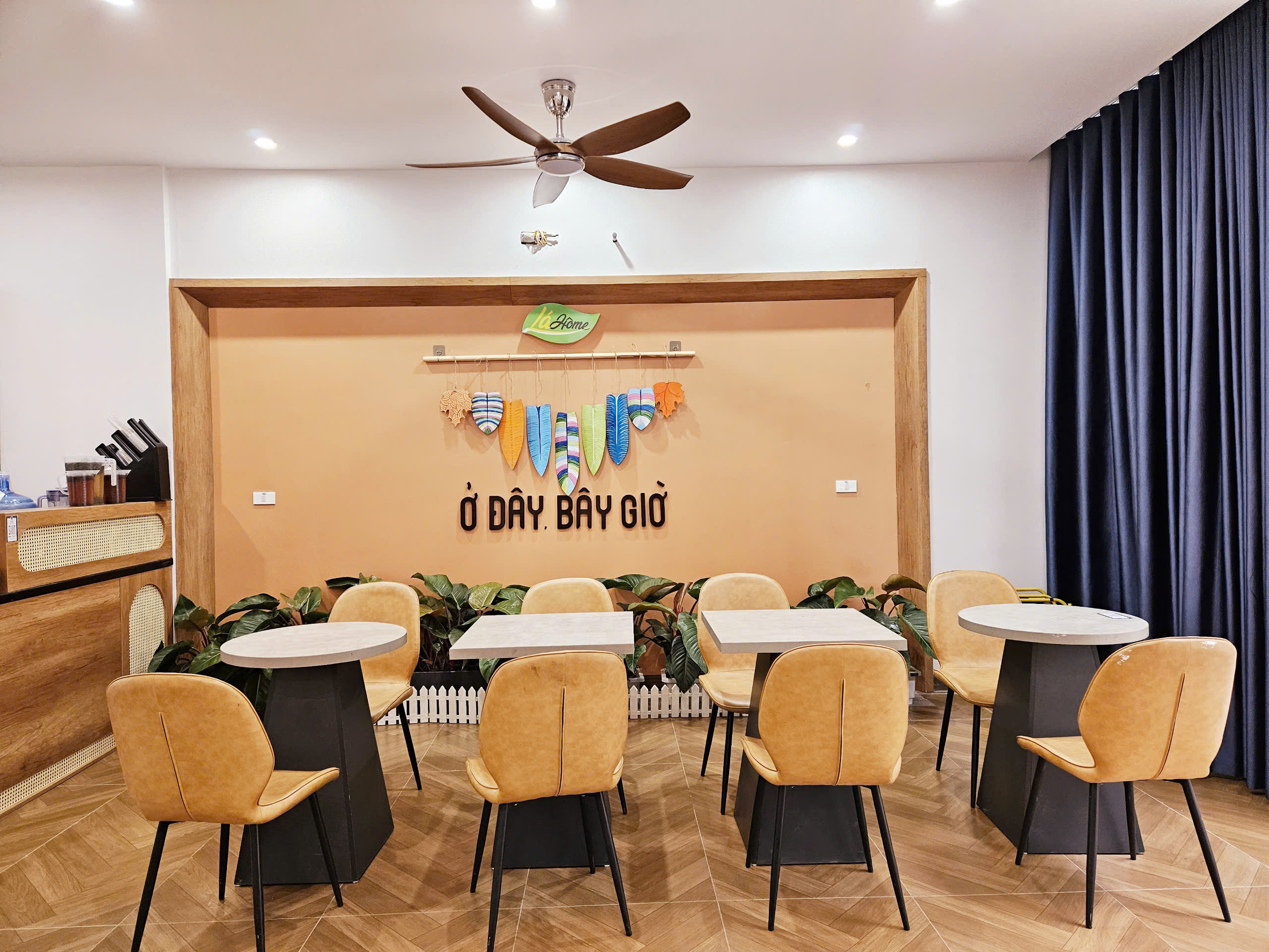 LaHome Cafe Interior